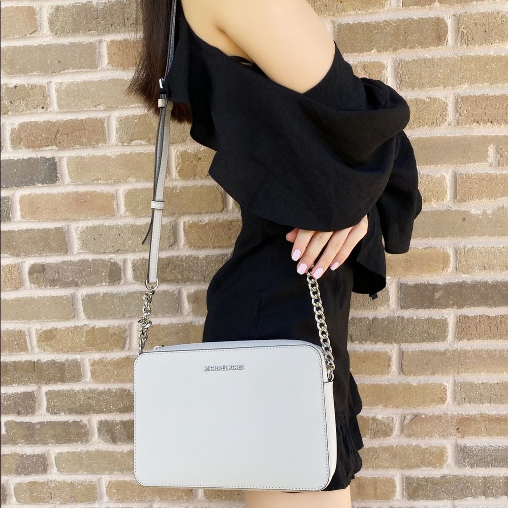 Michael Kors Large Crossbody ‼️SALE‼️‼️ - Picture 1 of 4